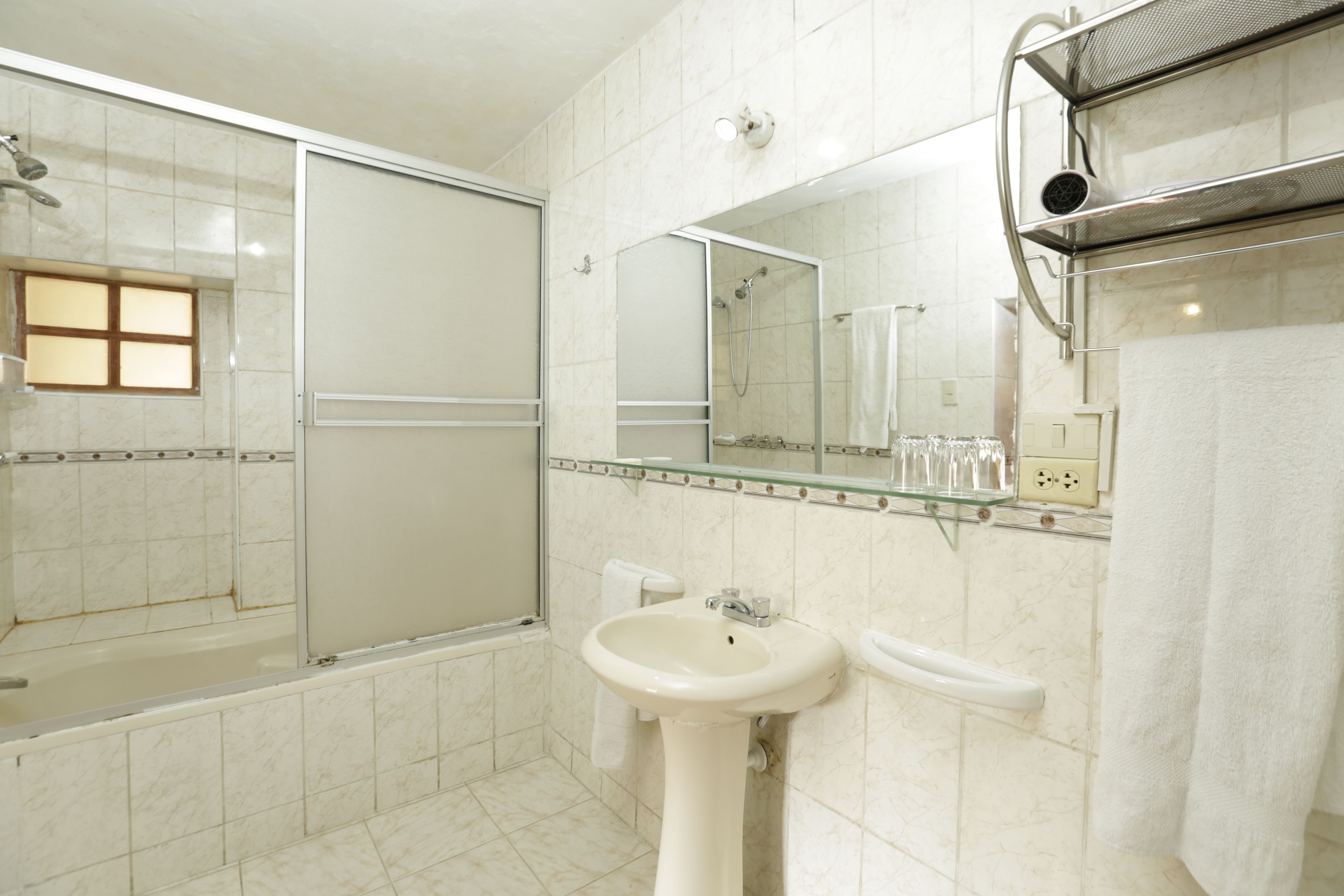 standard double or twin room | bathroom | free toiletries, hair dryer, towels