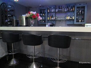 Bar (on property) - Elegant Circle Inn (Cebu City)