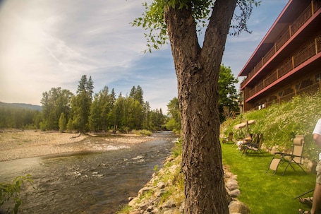 Property grounds. Hotel Rio Vista