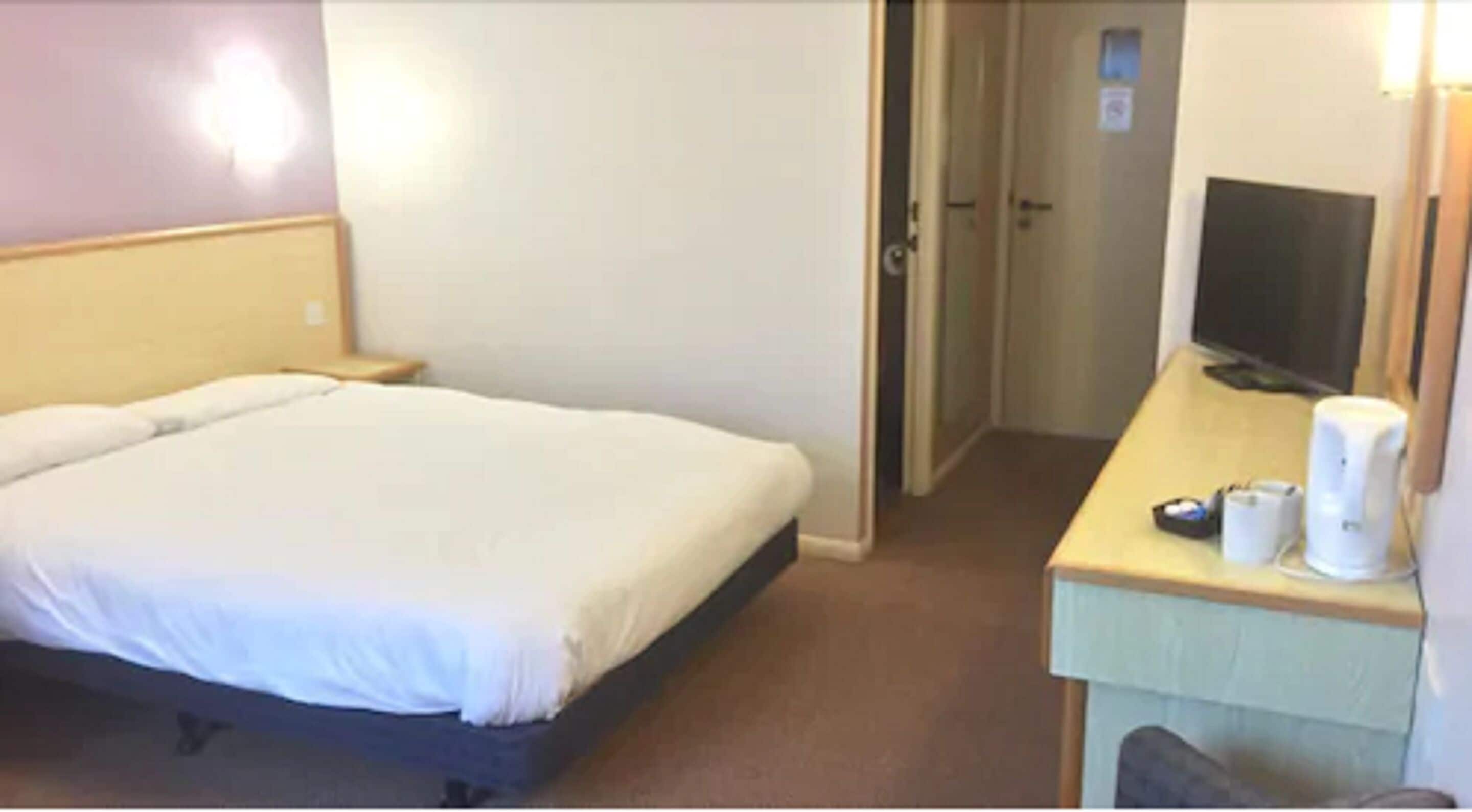 Photo - Redwings Lodge Baldock