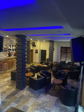 Con vista a la piscina, abierto las 24 horas