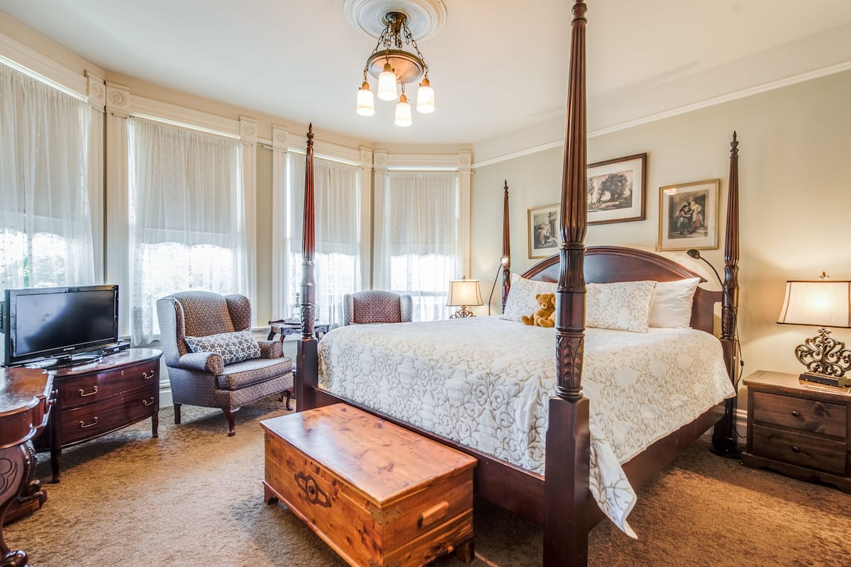 Panoramic Room | Free WiFi, bed sheets