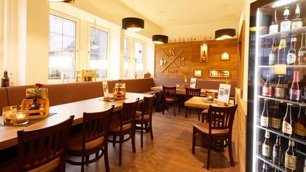 Breakfast, lunch and dinner served - Hotel Restaurant Clemens August (Ascheberg)