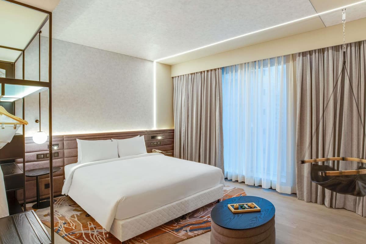 Suite Premier, 1 cama doble con sofá cama, Acceso al salón del club | 1 dormitorio, ropa de cama de alta calidad, minibar y caja fuerte