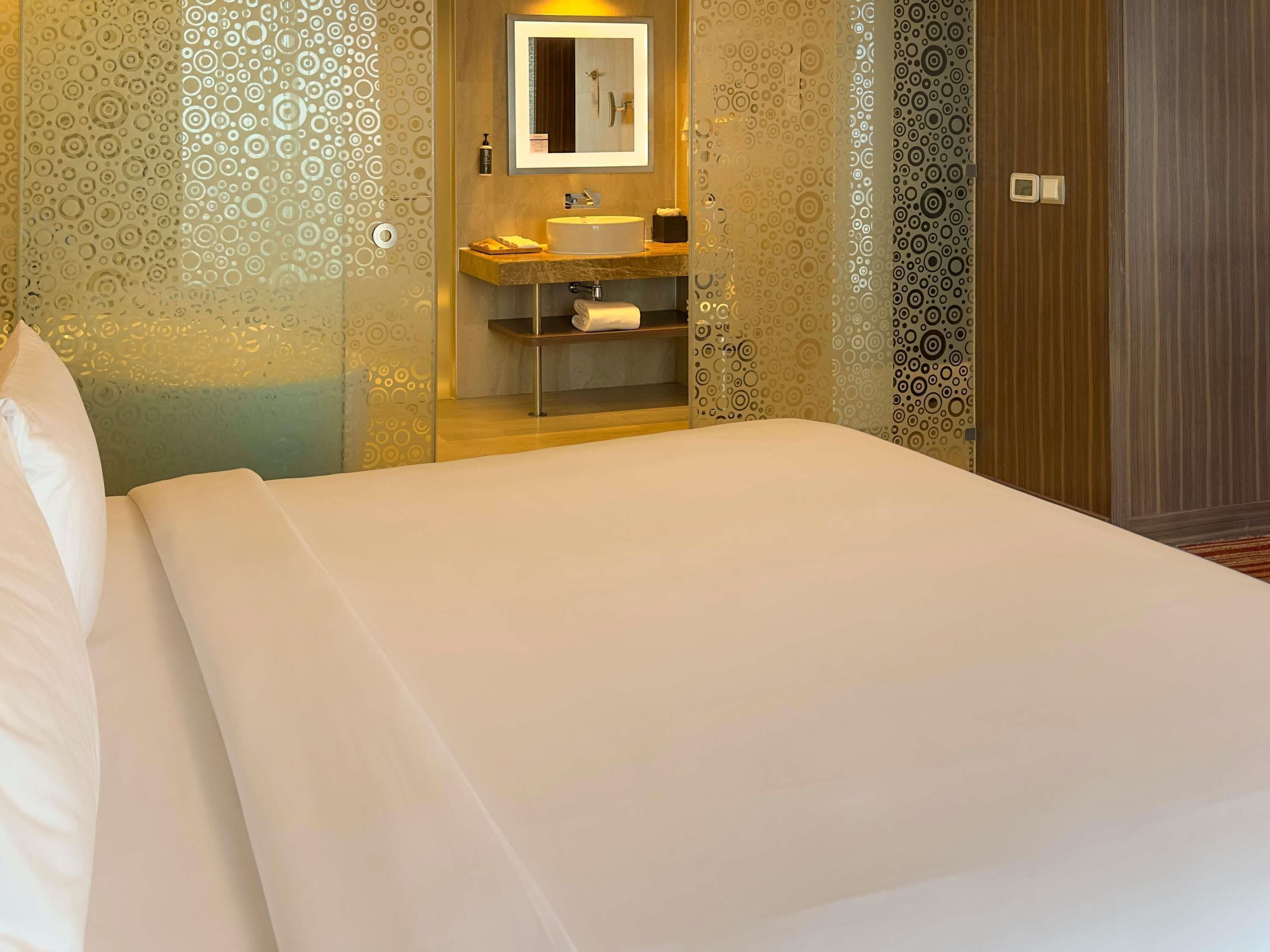 Premium bedding, minibar, in-room safe, desk