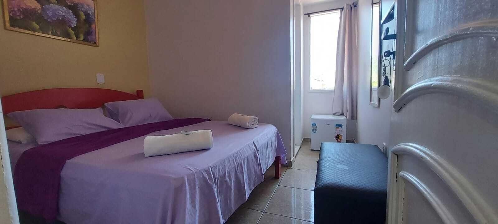 Quarto duplo econômico | 1 quarto, roupas de cama premium, frigobar, individualmente decorados