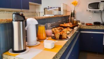 Desayuno bufé gratuito y diario