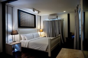 5 bedrooms, in-room safe, individually decorated, desk