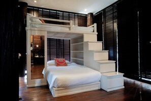 5 dormitorios, caja fuerte, decoración individual y escritorio