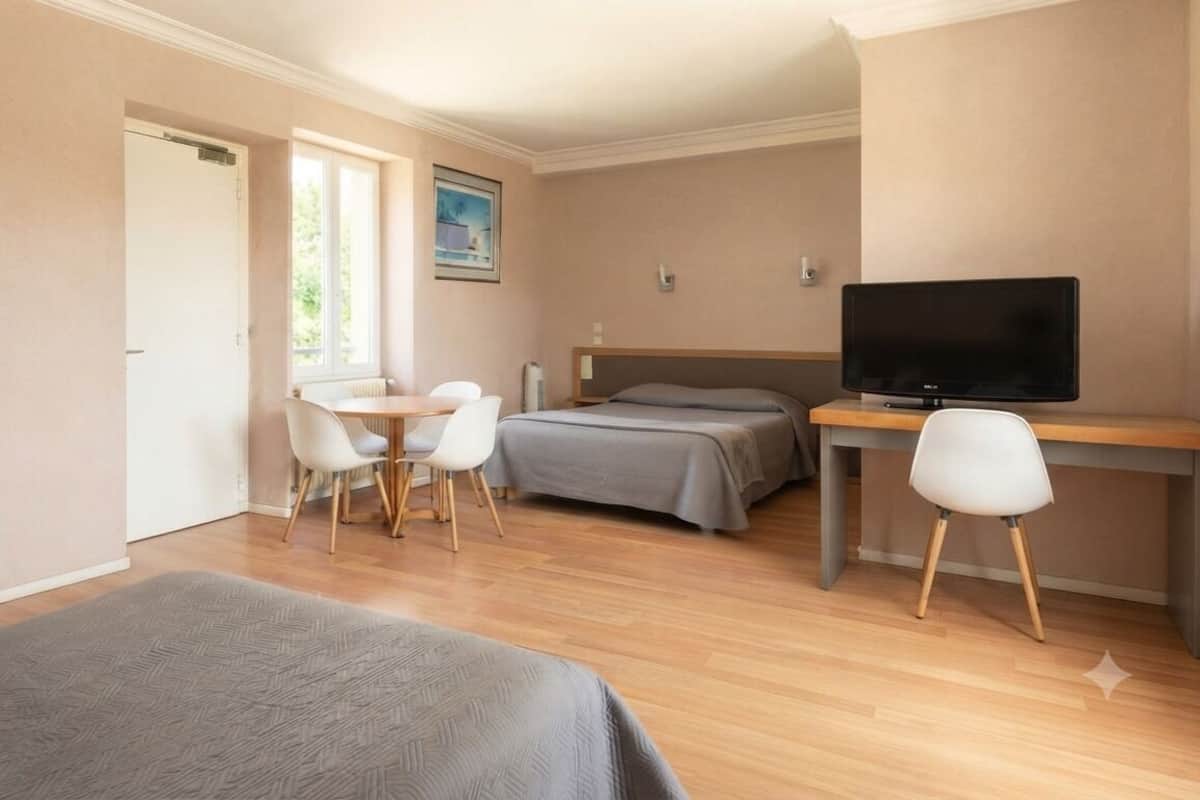 Superior Quadruple Room, Multiple Beds, Air conditioning | Premium bedding, iron/ironing board (on request), WiFi (free)