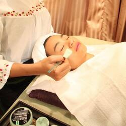 Body treatments, aromatherapy, hot stone massages, Thai massages