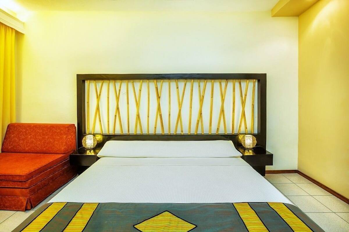1 bedroom, in-room safe