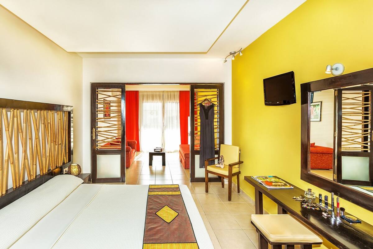 Junior Suite, 1 Bedroom, Garden View | View from room
