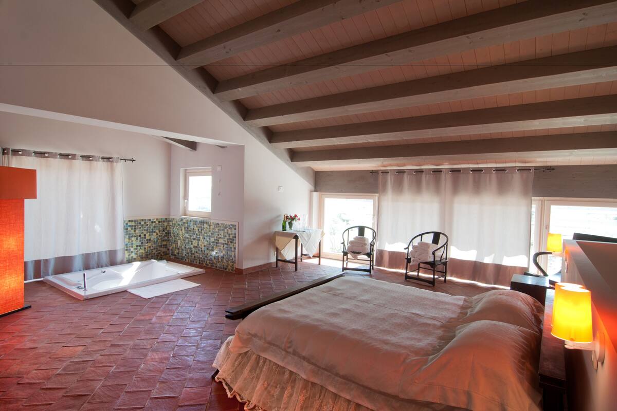 Premium bedding, in-room safe, free cots/infant beds, free WiFi