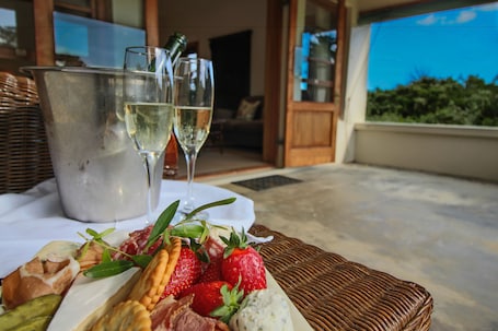 Garden Cottage | Premium bedding, Select Comfort beds, free minibar items, in-room safe