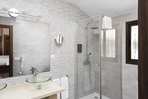Bathroom - Suites Cortijo Fontanilla (Conil de la Frontera)