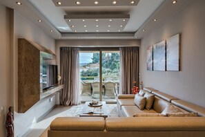 TV - Kassandra Village Resort (Kassandra)