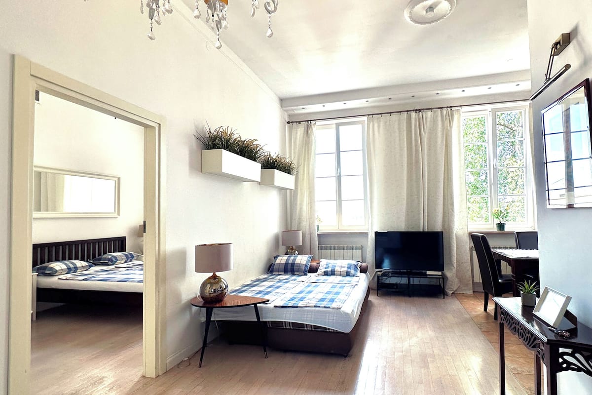 Apartment, 1 Schlafzimmer (Krzywe Kolo) | Individuell dekoriert, individuell eingerichtet