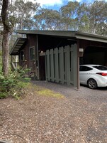 Deluxe Suite | Individually decorated, individually furnished, free WiFi, bed sheets