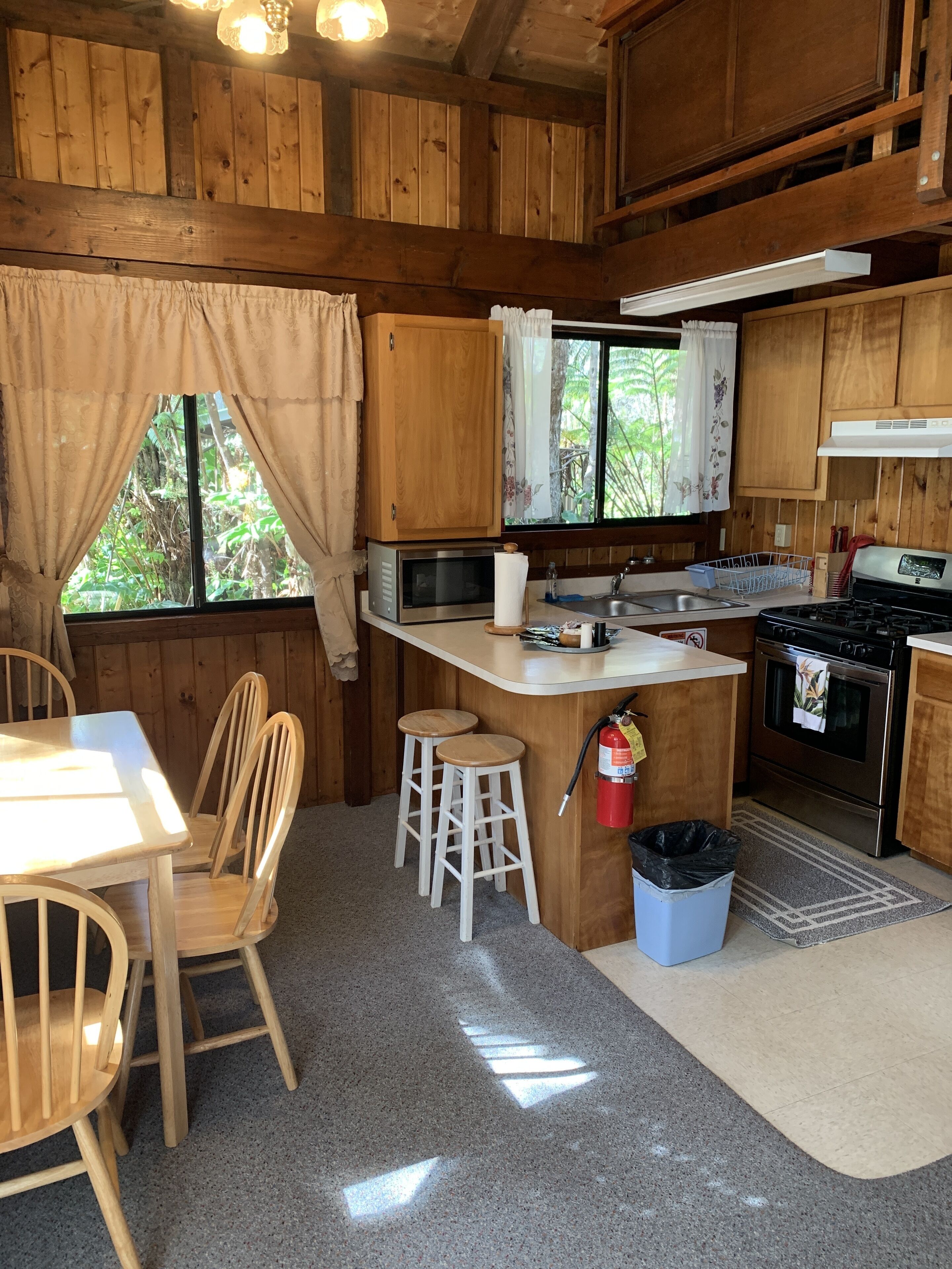 family room (hale kaimana) | private kitchen | coffee/tea maker