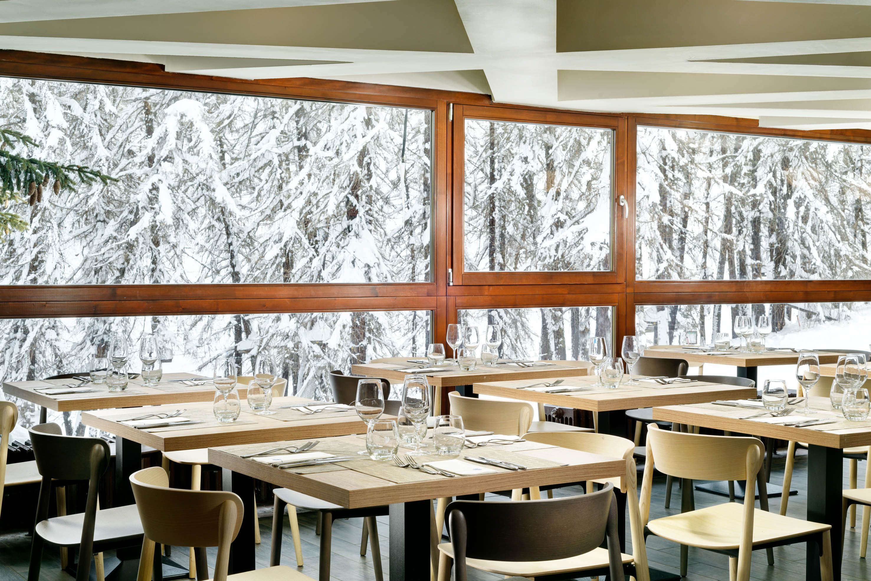 breakfast, lunch, dinner served; italian cuisine