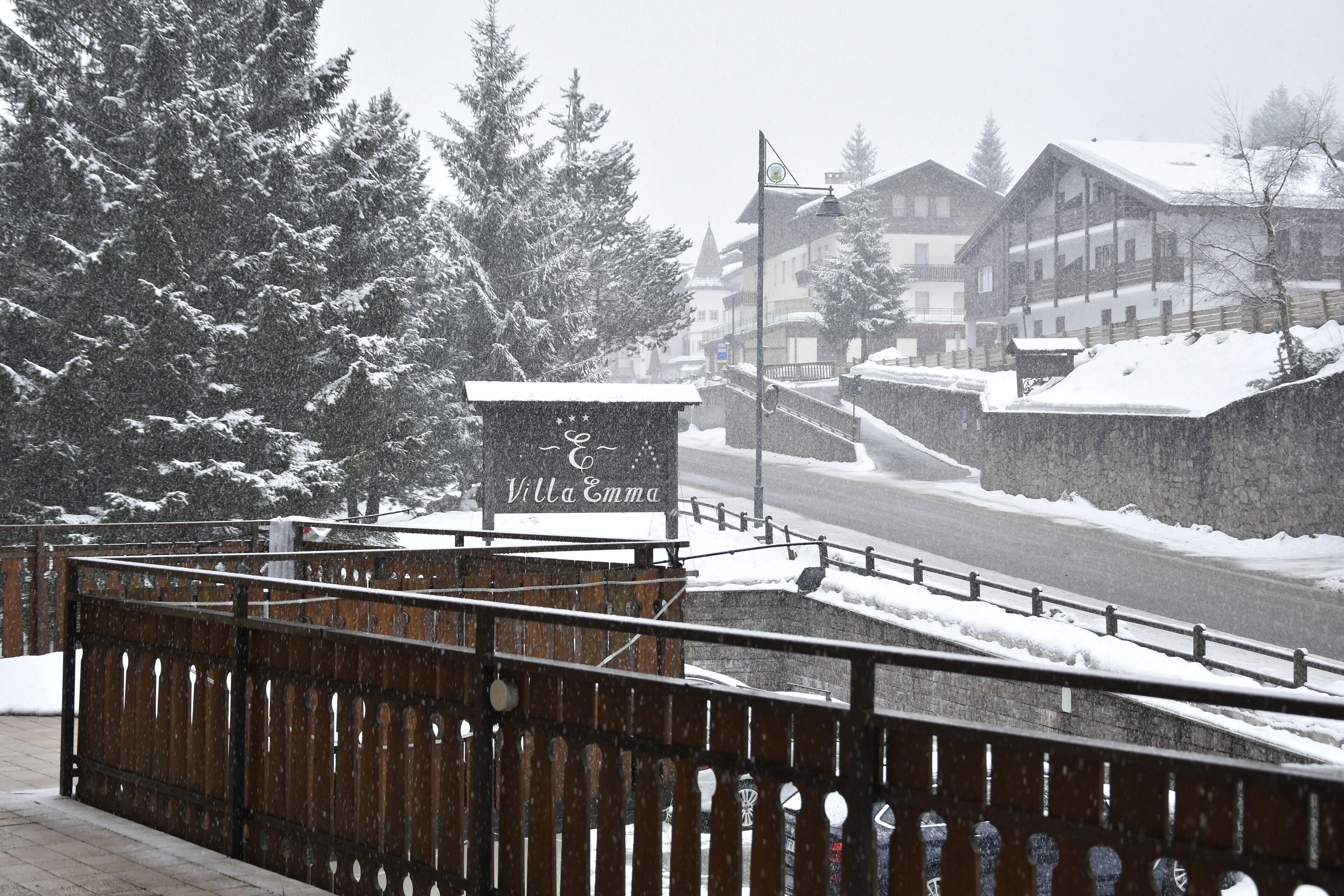 ลานระเบียง/นอกชาน