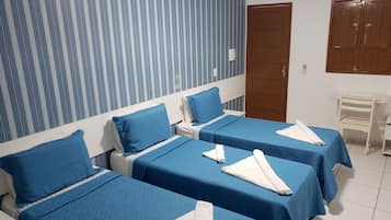 Habitació estàndard | Minibar, caixa forta a l'habitació, decoració individual i escriptori