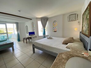 Camarote Luxo Familiar (quadruplo) | Cortinas blackout, wifi gratis y ropa de cama 