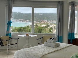 Camarote Grand Master (duplo) | Living room | 24-inch LCD TV with digital channels, TV