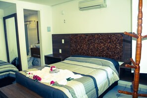 Quarto luxo | Frigobar, individualmente decorados