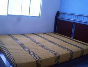 In-room safe, iron/ironing board, free WiFi