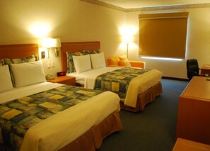 In-room safe, individually furnished, desk, blackout curtains - Rio Vista Inn Business High Class Poza Rica (Poza Rica)
