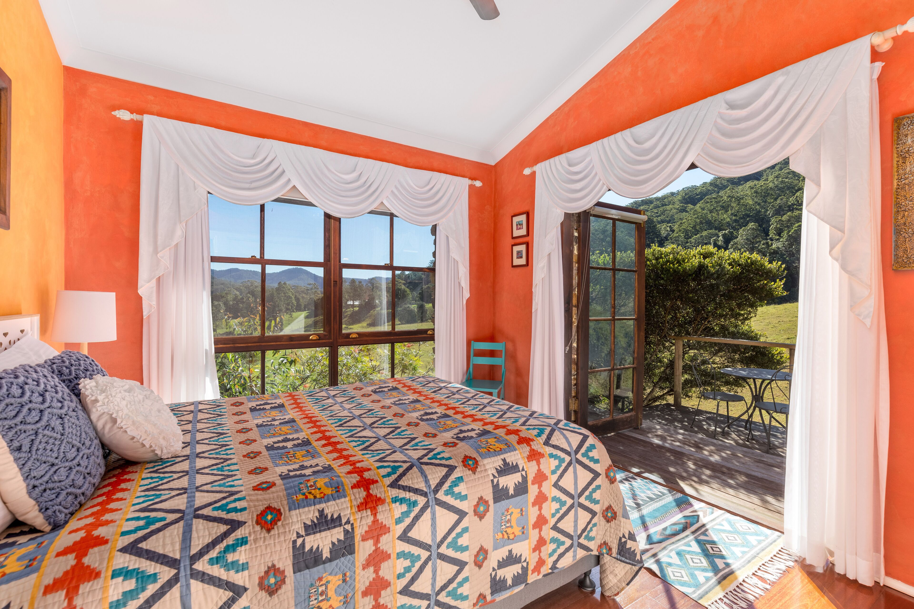 1BR Santa Fe Cottage  | Premium bedding, blackout drapes, iron/ironing board, rollaway beds