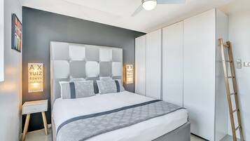 3 Bedroom Apartment 16 | 1 bedroom, individually decorated, individually furnished