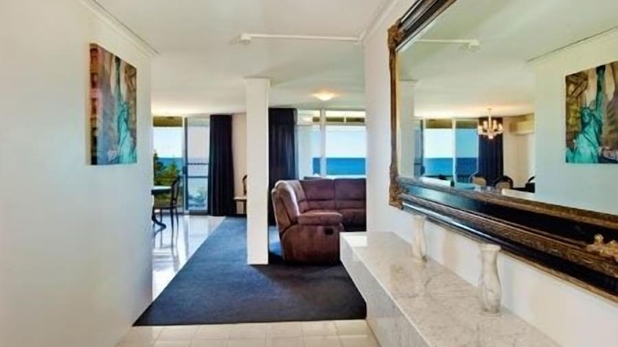 Tradewinds Apartments