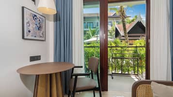 1 King Bed, Premier Pool View, Non-Smoking | In-room safe, desk, free WiFi, bed sheets