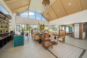 Lobby - Howard Johnson by Wyndham Phuket Naiyang (Sa Khu)