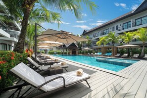Exterior - Howard Johnson by Wyndham Phuket Naiyang (Sa Khu)