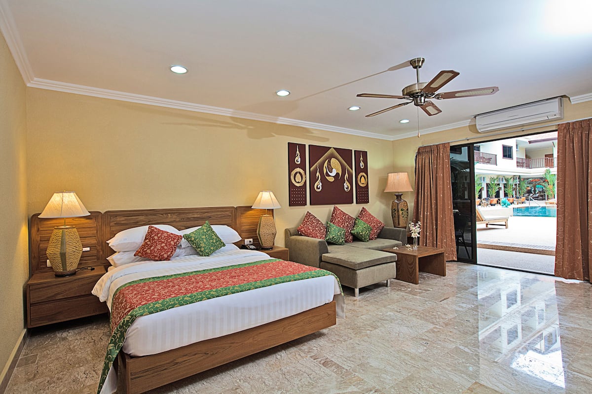 Superior Room (Pool Side) | 1 bedroom, premium bedding, minibar, in-room safe