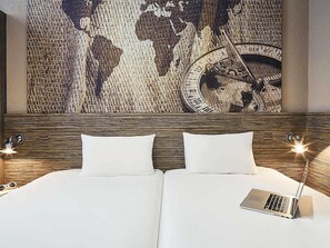 Standard Room, 2 Twin Beds | Premium bedding, desk, blackout drapes, soundproofing - Ibis Styles Hyères Rooftop & Spa (Hyères)