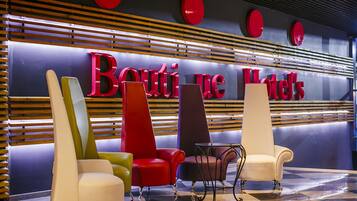 Área de estar no saguão