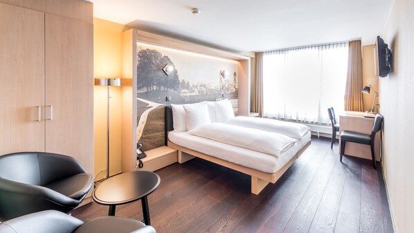 Habitación doble superior | Ropa de cama hipoalergénica y caja de seguridad en la habitación 