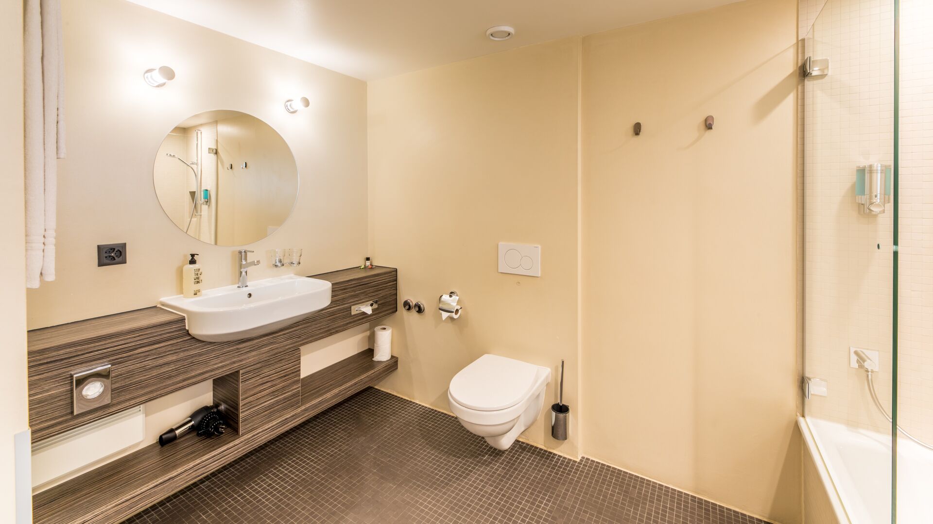 superior double room | bathroom | hair dryer, towels