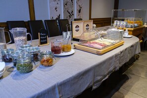 Daily buffet breakfast (EUR 12 per person)