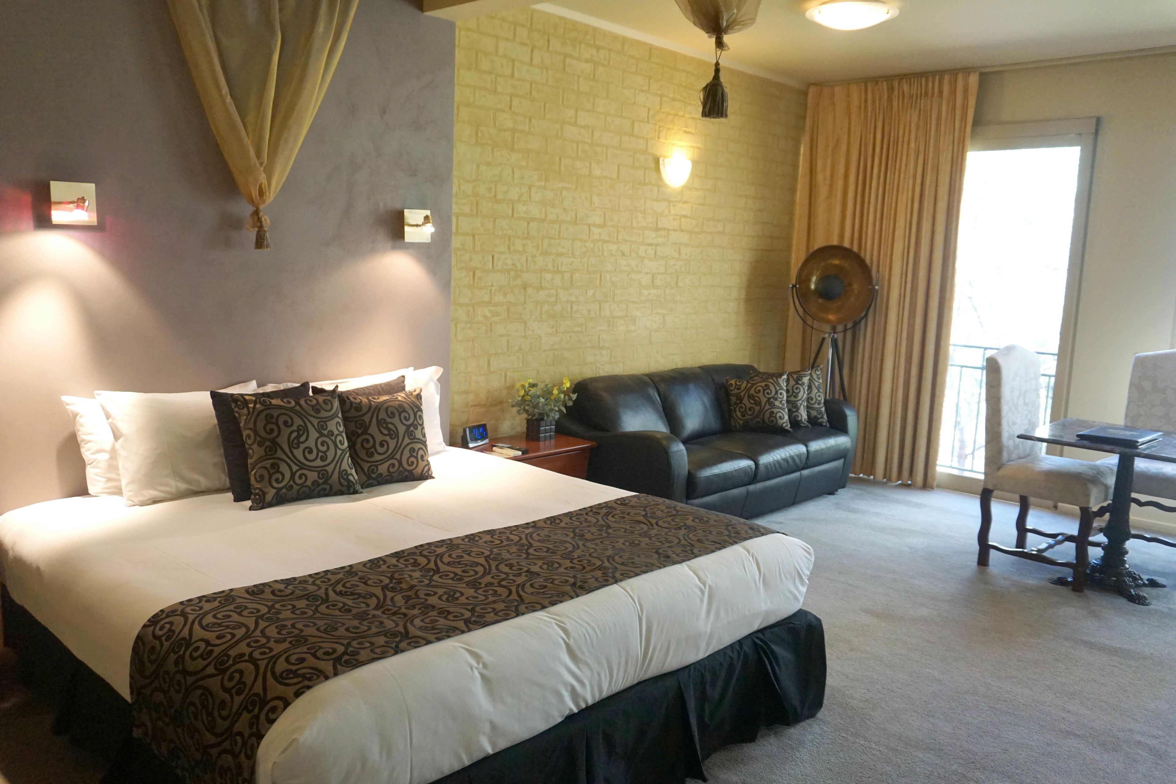 Presidential Suite | In-room safe, desk, soundproofing, iron/ironing board