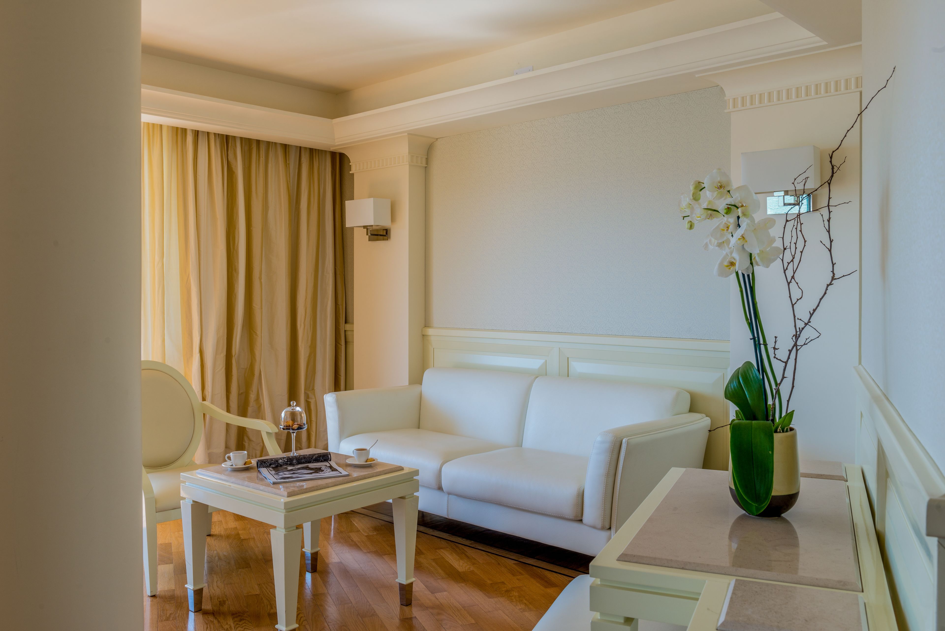 luxury suite, terrace, sea view | living area | flat-screen tv, ipod dock, mp3 dock