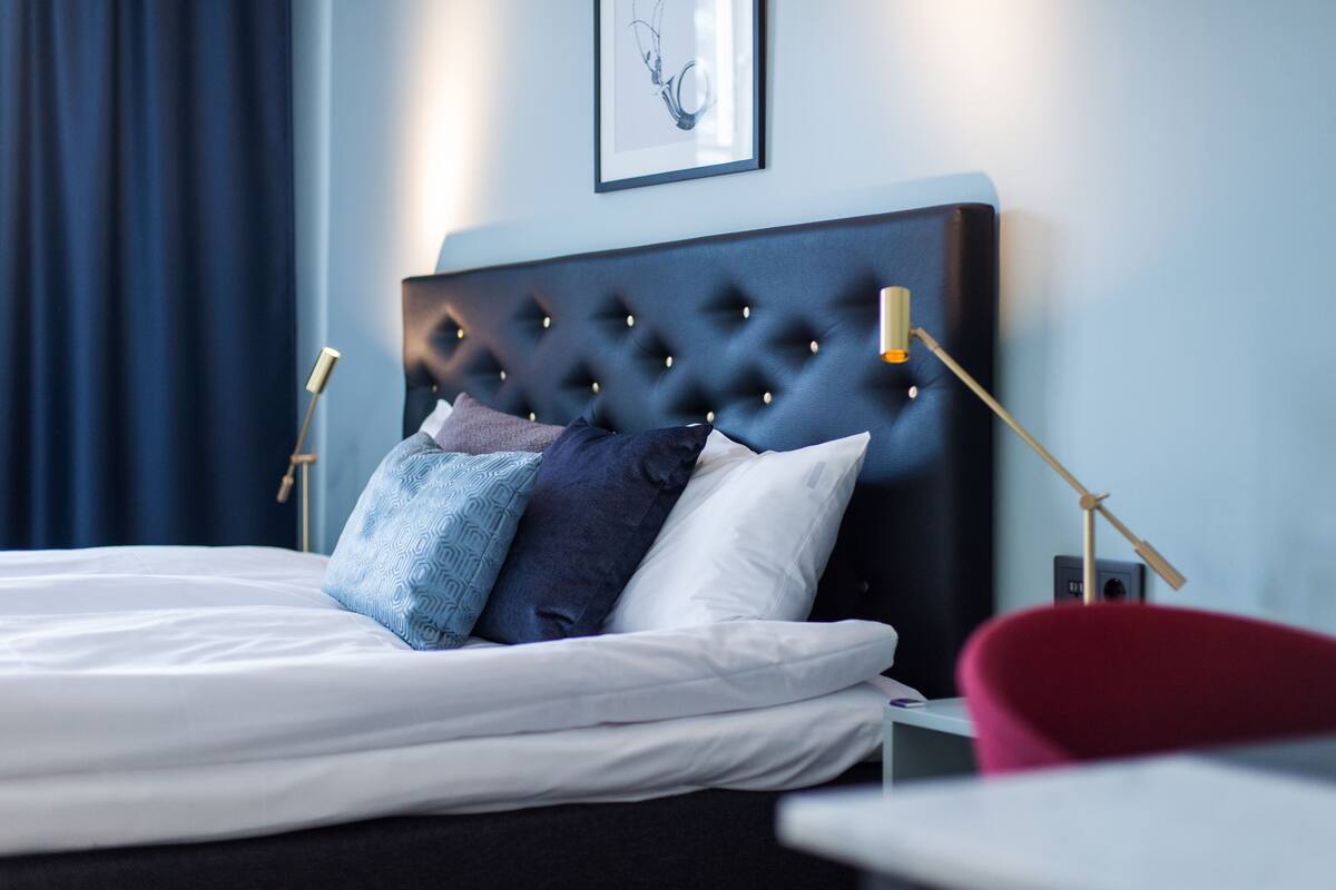 Minibar, Schreibtisch, Verdunkelungsvorhänge, Bügeleisen/Bügelbrett