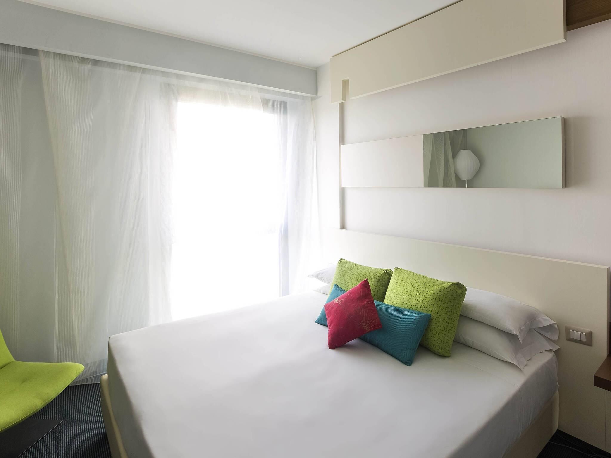 Minibar, in-room safe, desk, soundproofing