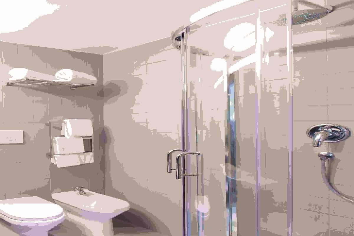 Superior Double Room, 1 Double Bed, Balcony | Minibar, in-room safe, desk, soundproofing