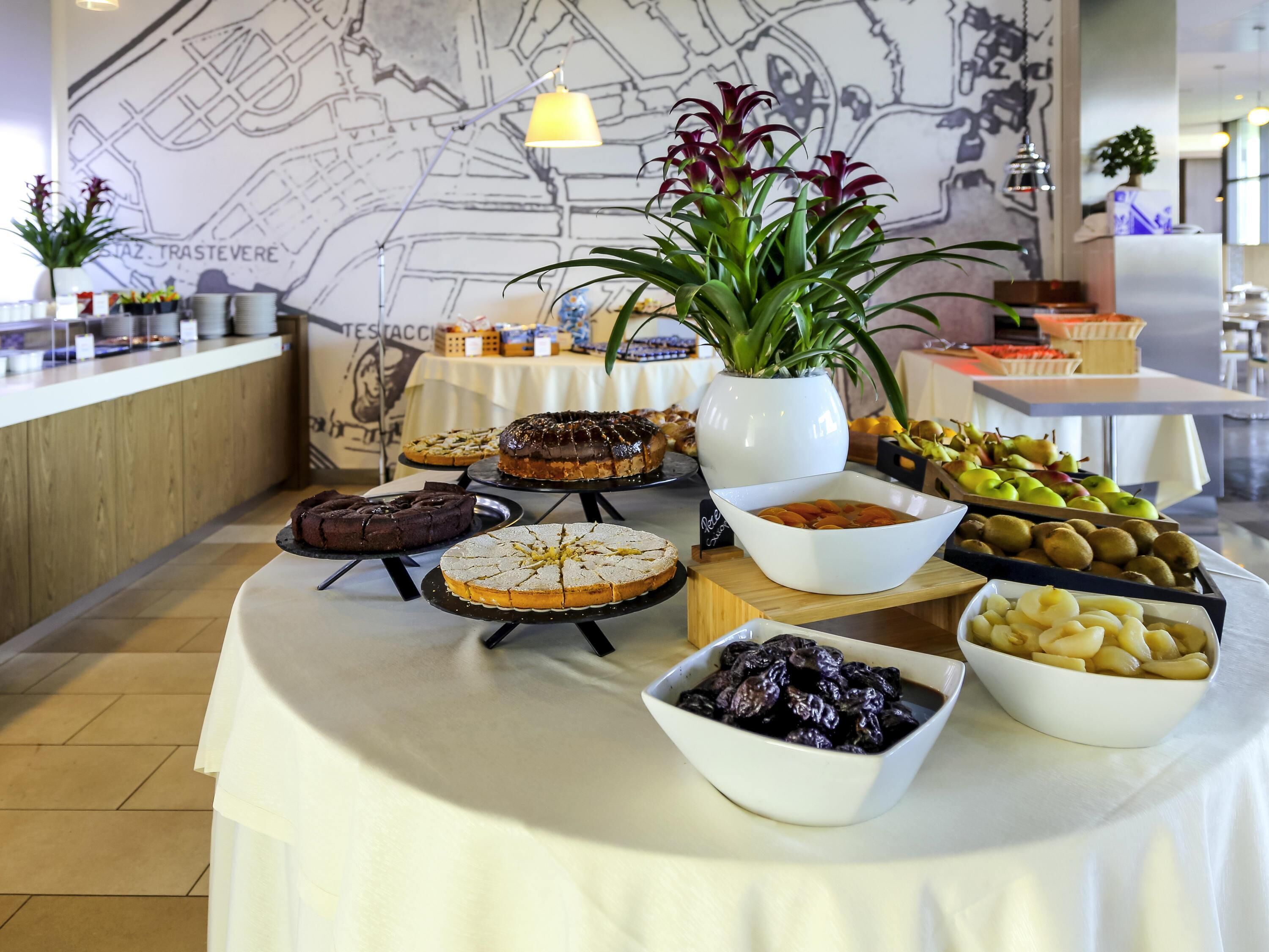 Colazione a buffet, servita tutte le mattine (12 EUR a persona) 